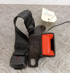 Attache ceinture arriere gauche FIAT 500X Photo n°1