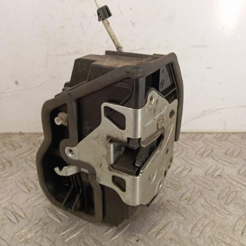 Serrure avant droit MINI MINI 2 R60 Serrure avant droit MINI MINI 2 R60