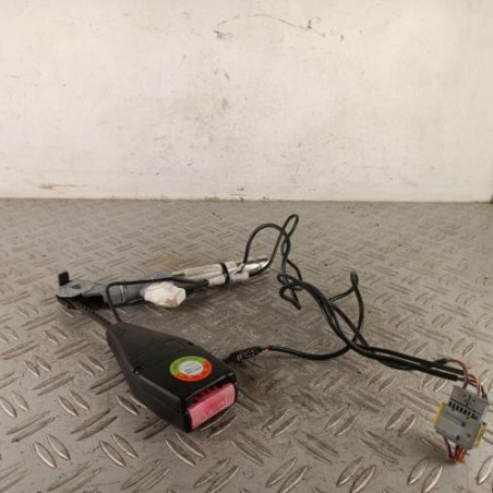 Attache ceinture avant gauche RENAULT CLIO 2 CAMPUS