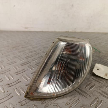 Optique avant secondaire gauche (feux)(clignotant) CITROEN SAXO Photo n°1