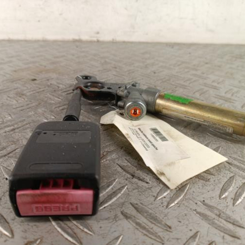 Attache ceinture avant gauche CITROEN SAXO