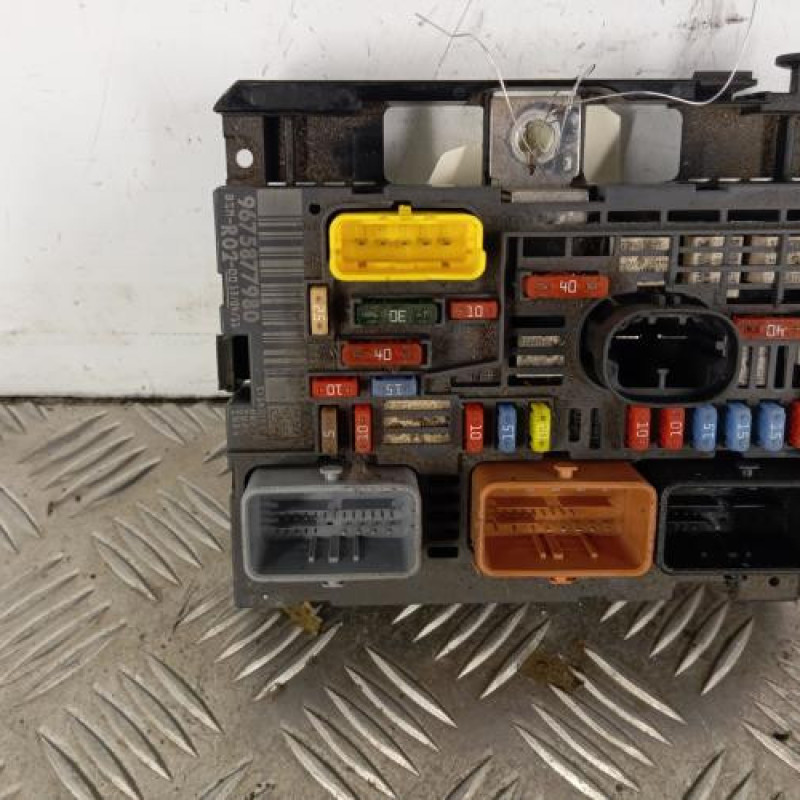 Boitier servitude moteur (BSM) CITROEN C5 2 Boitier servitude moteur (BSM) CITROEN C5 2