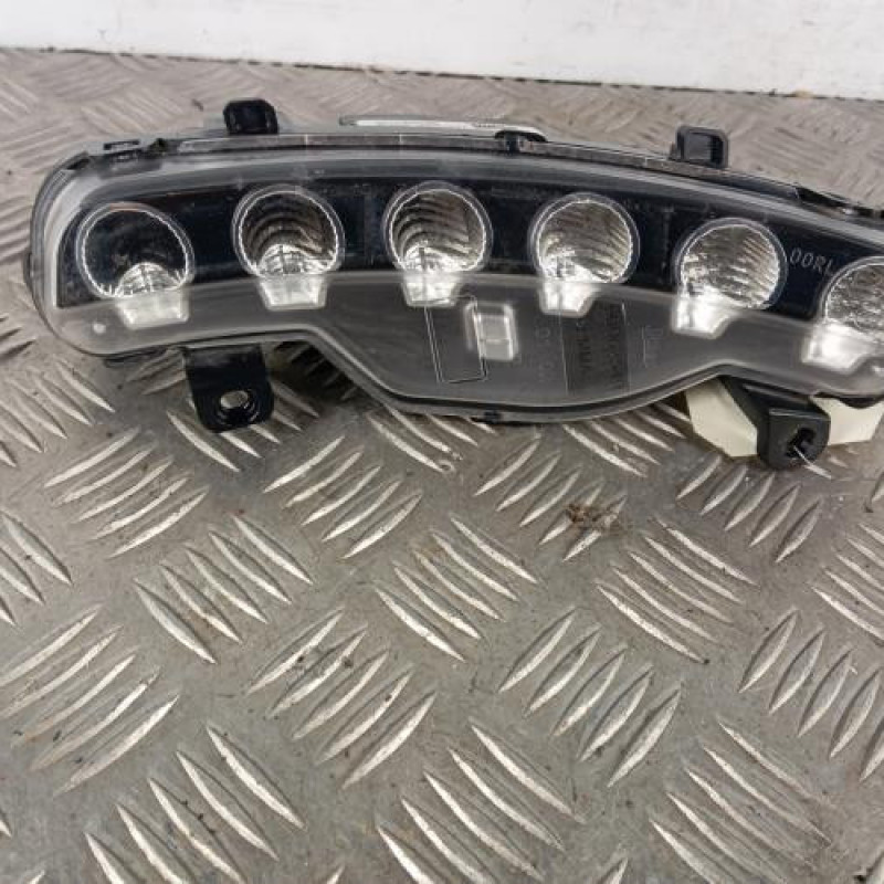 Feu diurne avant droit DS DS3