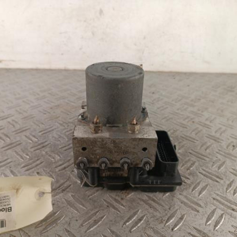 Bloc ABS (freins anti-blocage) MERCEDES CLASSE A 169 Bloc ABS (freins anti-blocage) MERCEDES CLASSE A 169