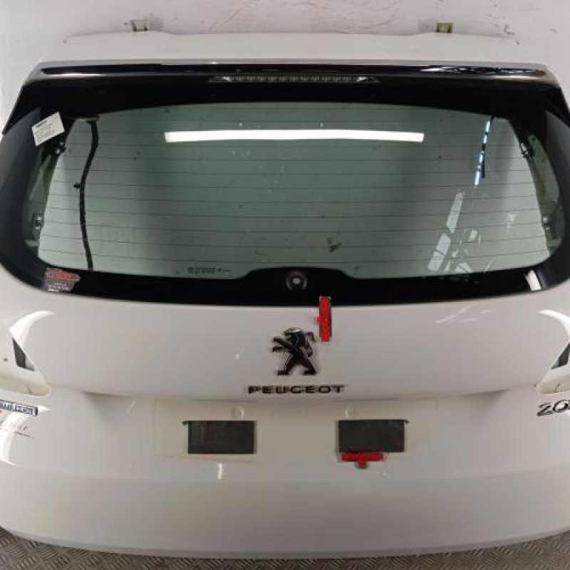 Malle/Hayon arriere PEUGEOT 2008 1