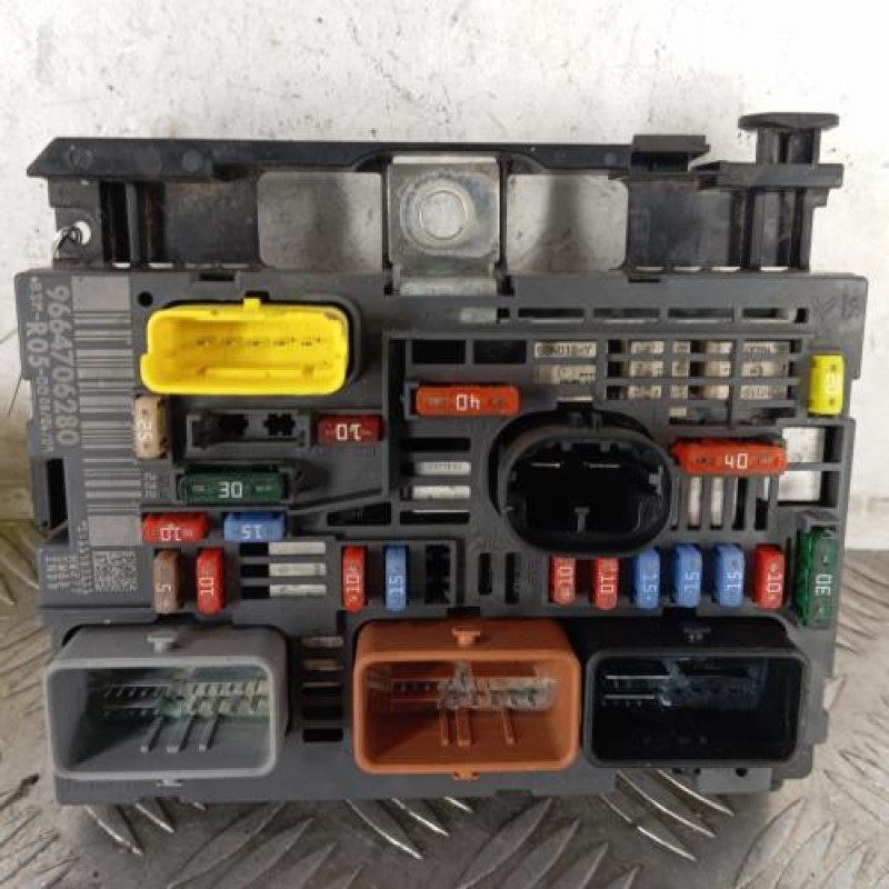 Boitier servitude moteur (BSM) PEUGEOT PARTNER 2 Boitier servitude moteur (BSM) PEUGEOT PARTNER 2