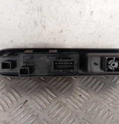 Interrupteur de leve vitre avant gauche PEUGEOT 3008 1