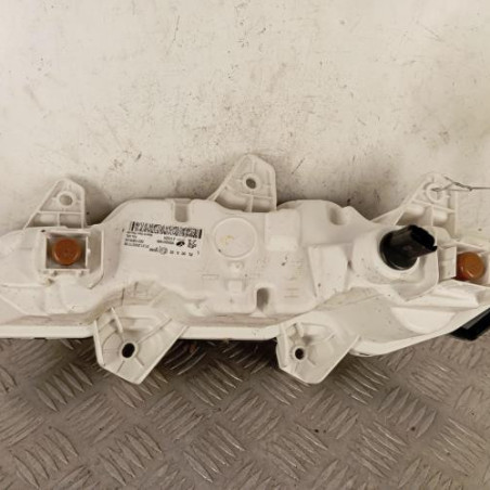 Feu diurne avant gauche PEUGEOT 208 2