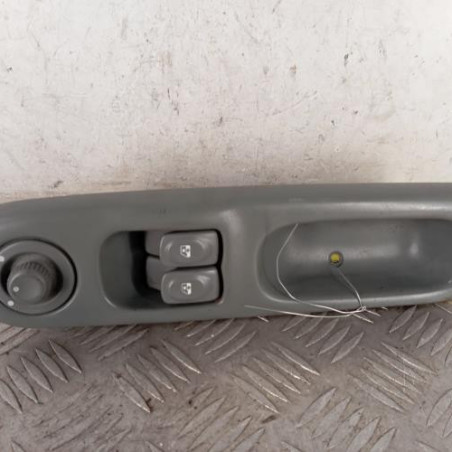Interrupteur de leve vitre avant gauche RENAULT TWINGO 1 Photo n°1