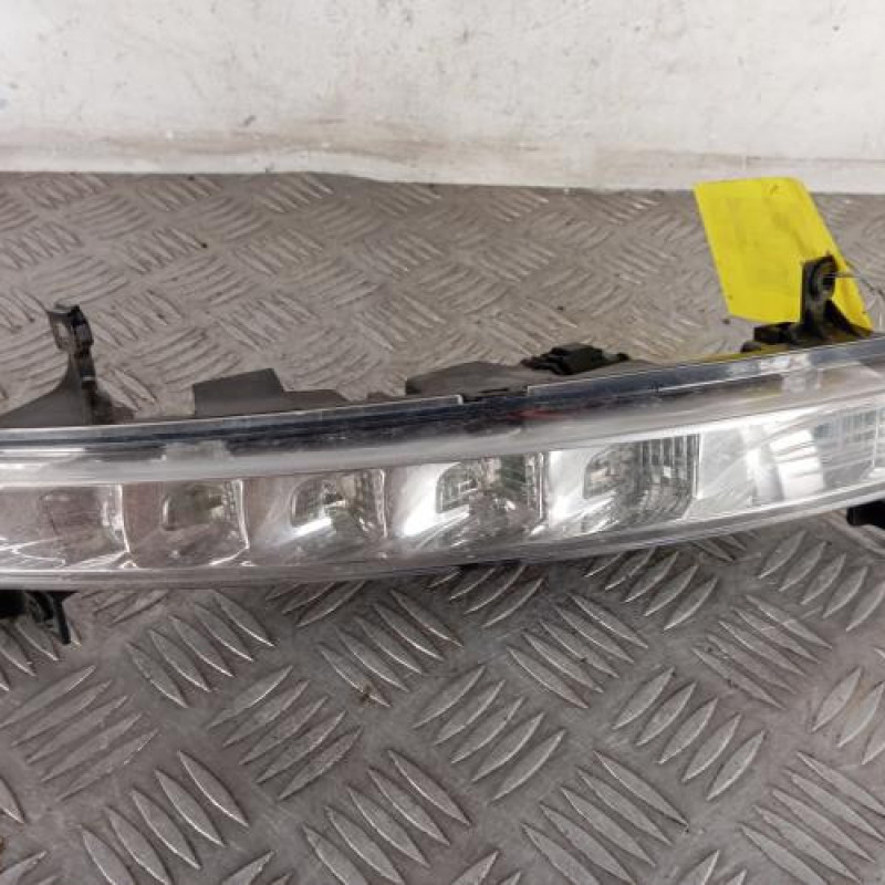 Feu diurne avant droit CITROEN C4 PICASSO 1 Feu diurne avant droit CITROEN C4 PICASSO 1