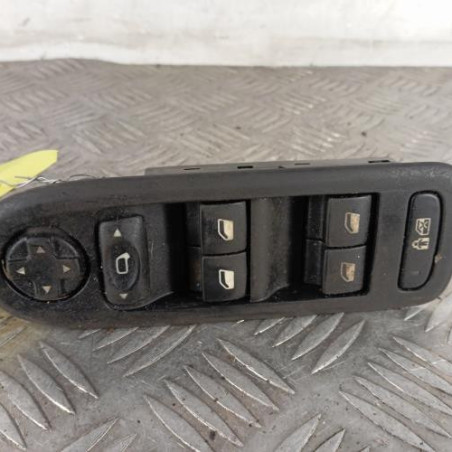 Interrupteur de leve vitre avant gauche PEUGEOT 308 1 Photo n°1