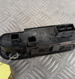 Interrupteur de leve vitre avant gauche PEUGEOT 308 1