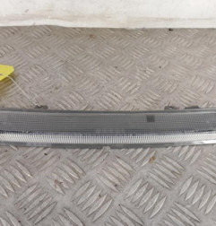 Feu arriere stop central PEUGEOT 208 2 Photo n°1