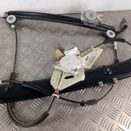 Leve vitre electrique avant gauche BMW SERIE 1 E81 Photo n°1