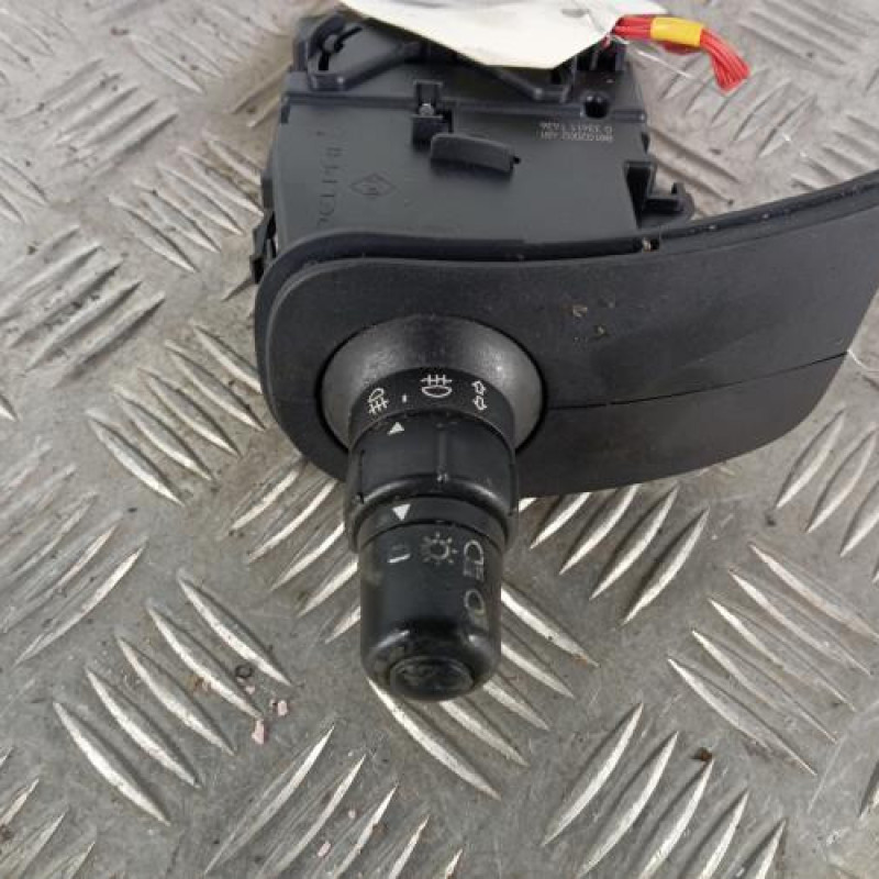 Commodo phare RENAULT CLIO 3 Commodo phare RENAULT CLIO 3