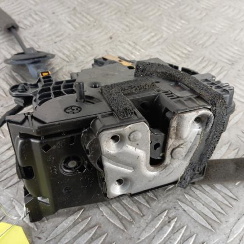 Serrure arriere droit RENAULT TWINGO 3