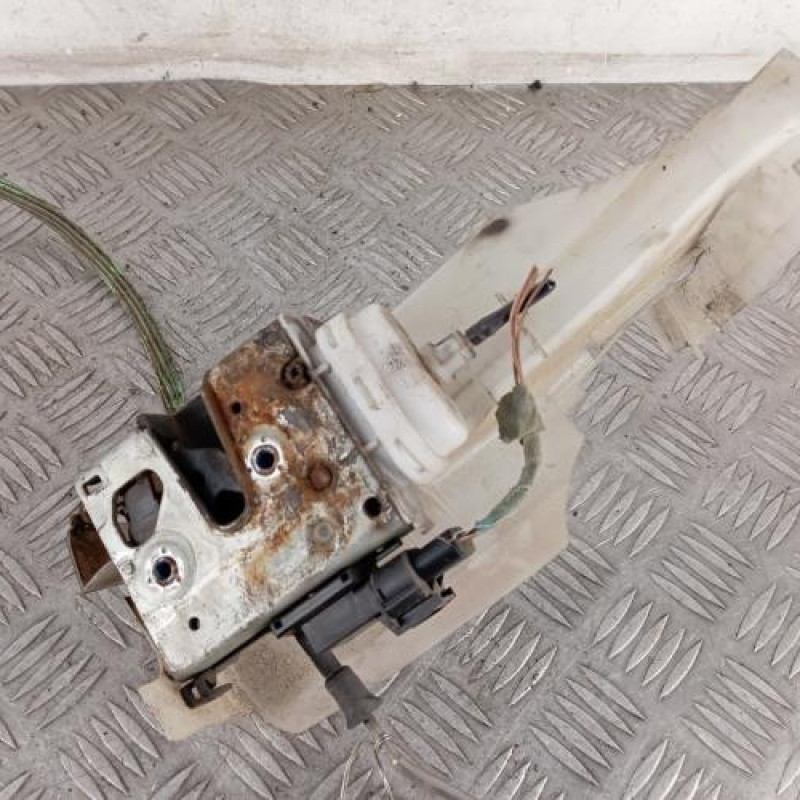 Serrure avant droit AUDI A3 1