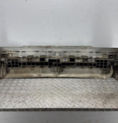 Pare choc arriere RENAULT MEGANE 1 Photo n°4