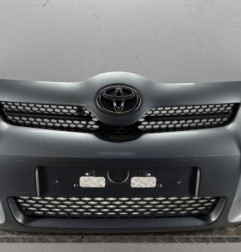 Pare choc avant TOYOTA COROLLA VERSO 2 Photo n°1