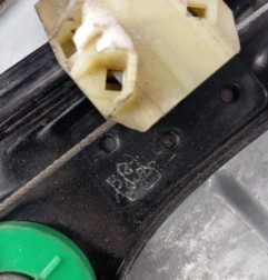 Leve vitre electrique avant gauche VOLKSWAGEN TRANSPORTER 5 Photo n°3