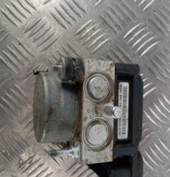 Bloc ABS (freins anti-blocage) NISSAN NOTE 1 Photo n°4