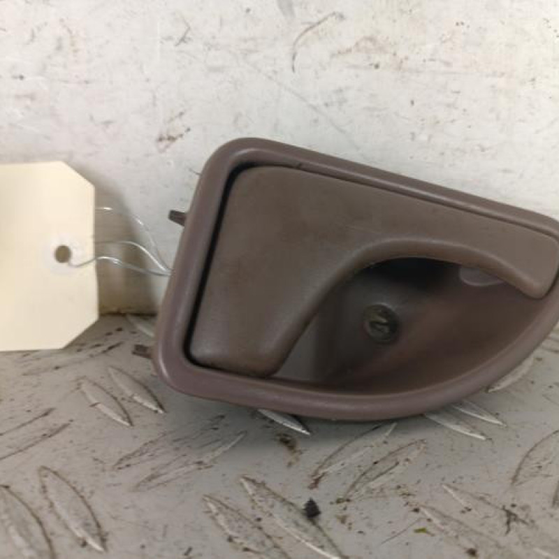 Poignee interieur avant droit RENAULT TWINGO 1