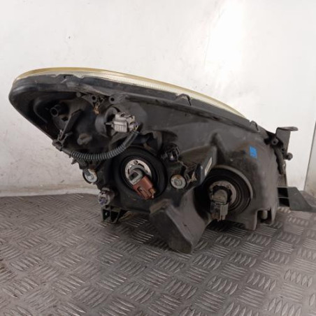 Optique avant principal gauche (feux)(phare) TOYOTA COROLLA VERSO 2