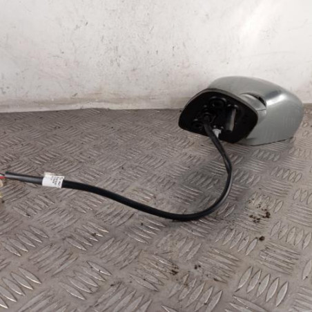 Retroviseur droit TOYOTA COROLLA VERSO 2