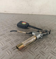 Attache ceinture avant gauche RENAULT TWINGO 1
