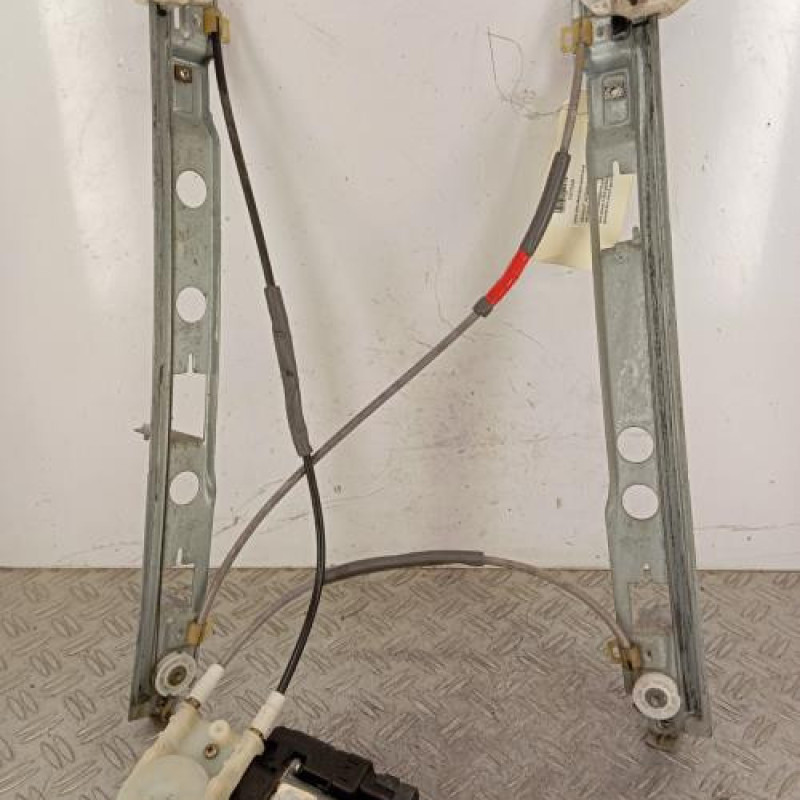 Leve vitre electrique avant droit RENAULT MEGANE 2