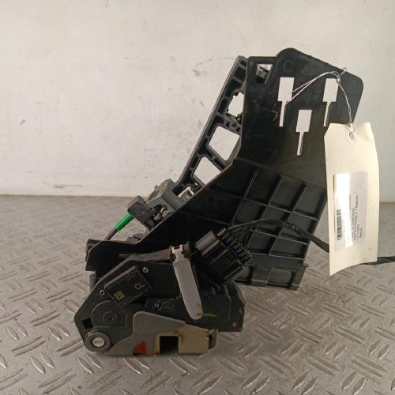 Serrure arriere gauche FORD FIESTA 6