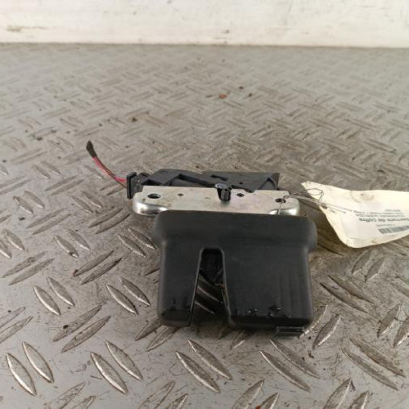 Serrure de coffre VOLKSWAGEN EOS Serrure de coffre VOLKSWAGEN EOS