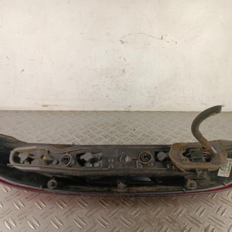 Feu arriere principal droit (feux) OPEL CORSA C Feu arriere principal droit (feux) OPEL CORSA C