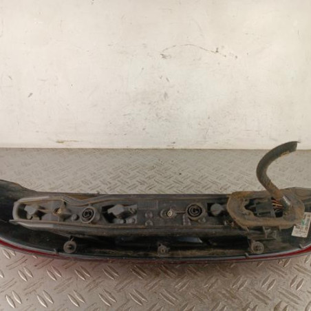 Feu arriere principal droit (feux) OPEL CORSA C Photo n°2