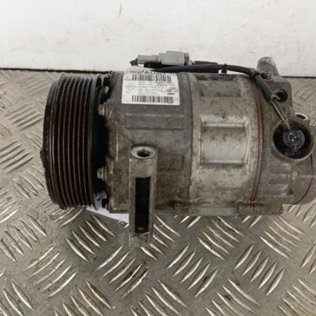 Compresseur clim RENAULT LAGUNA 3 Photo n°1