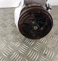 Compresseur clim RENAULT LAGUNA 3 Photo n°4