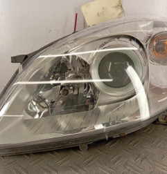 Optique avant principal gauche (feux)(phare) MERCEDES CLASSE B 245