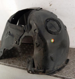 Pare boue avant gauche RENAULT MEGANE 2 Photo n°1