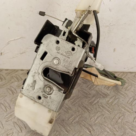 Serrure avant gauche VOLKSWAGEN FOX Photo n°1