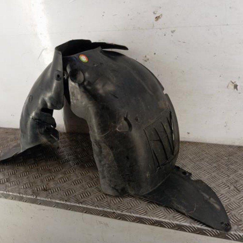 Pare boue avant gauche PEUGEOT 206