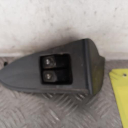 Interrupteur de leve vitre avant gauche RENAULT KANGOO 1
