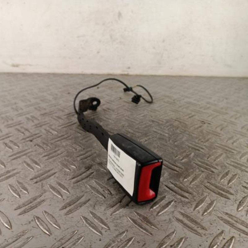 Attache ceinture avant droit VOLKSWAGEN GOLF 6