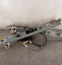 Leve vitre electrique avant droit RENAULT MEGANE 2 Photo n°1