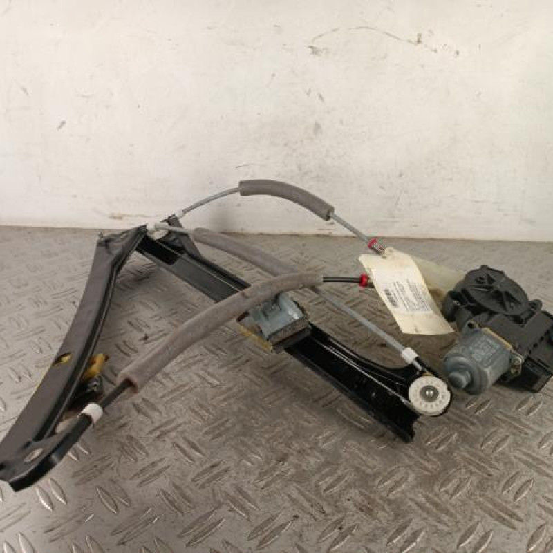 Leve vitre electrique avant droit VOLKSWAGEN POLO 5