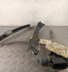 Leve vitre electrique avant gauche VOLKSWAGEN POLO 5