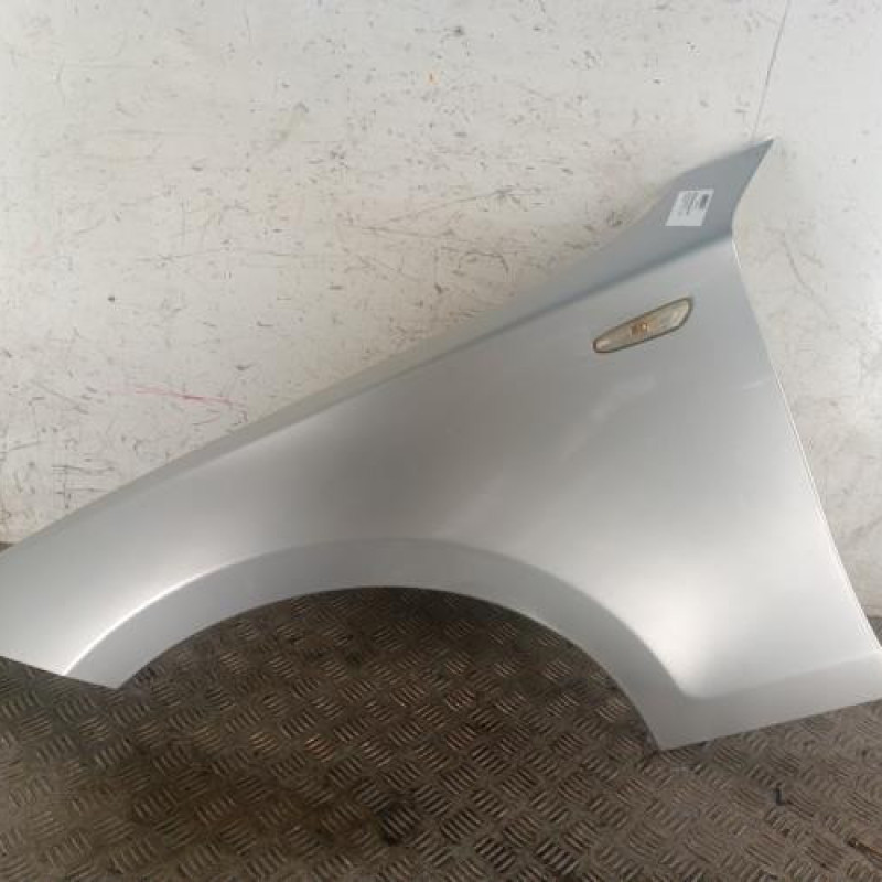 Aile avant gauche BMW SERIE 1 E87 Aile avant gauche BMW SERIE 1 E87