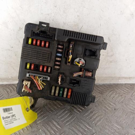 Boitier UPC RENAULT GRAND SCENIC 2 Photo n°1