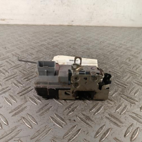 Serrure avant gauche PEUGEOT 206+