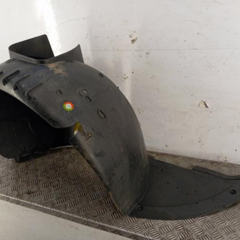 Pare boue avant droit PEUGEOT 307