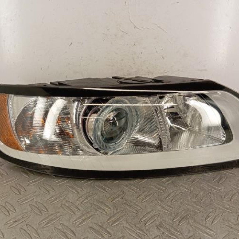 Optique avant principal droit (feux)(phare) VOLVO V 50